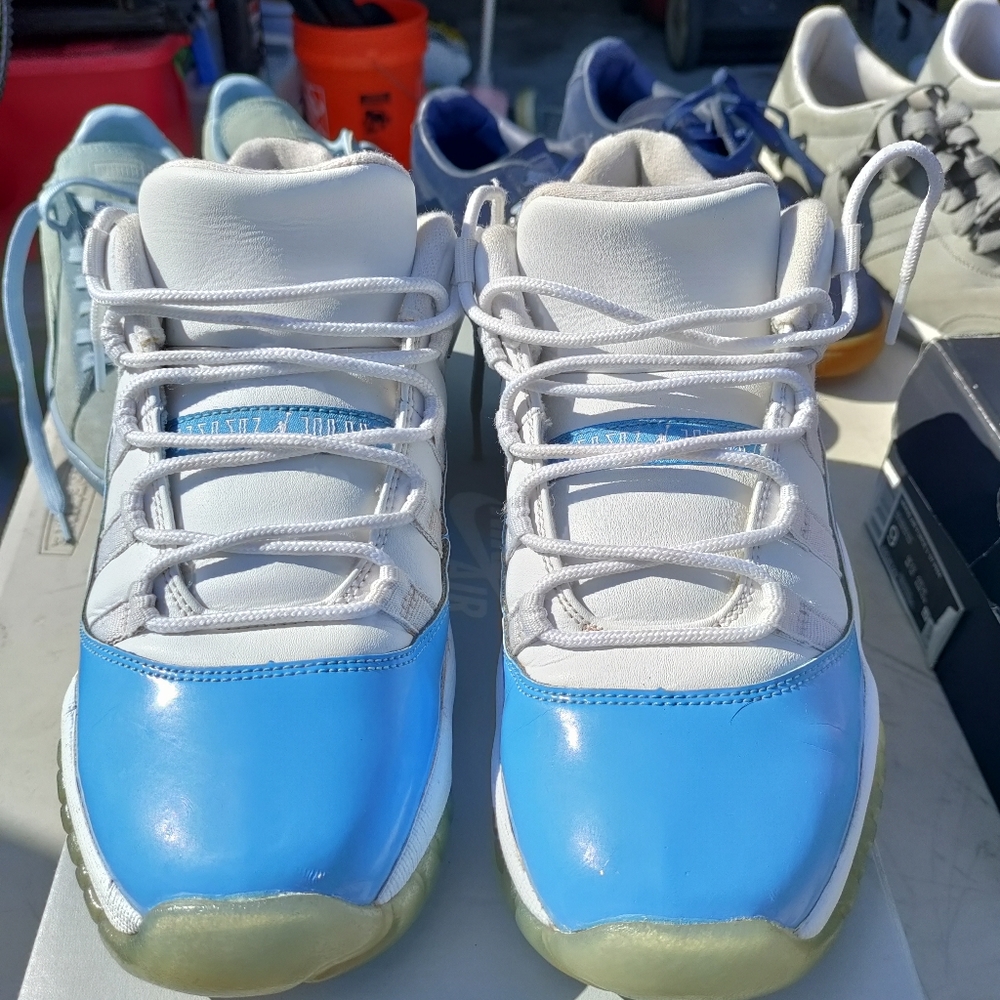 Air Jordan Retro 11 UNC Low's sz 7y